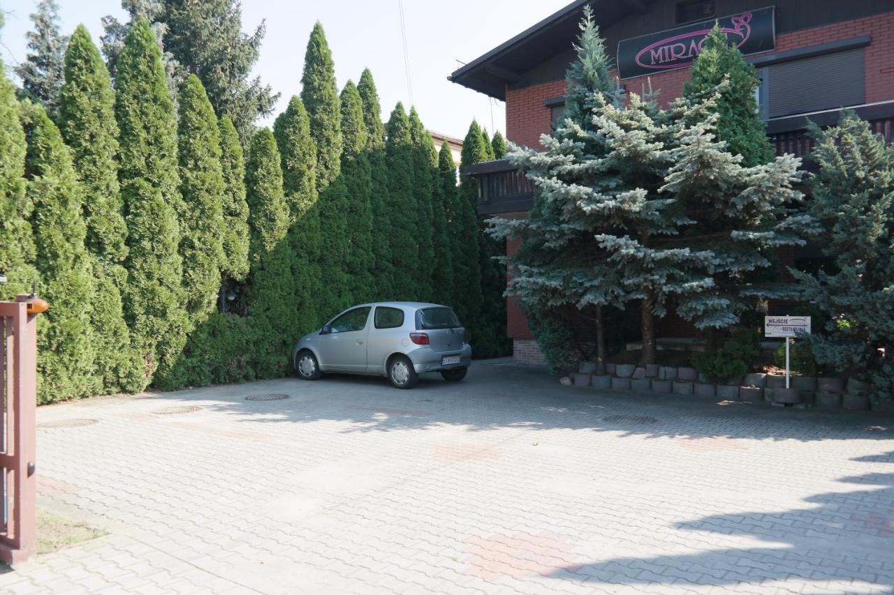 Villamirage Tarnowskie Gory Exterior photo